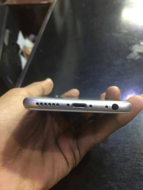 Iphone 6s Non pta A1 3