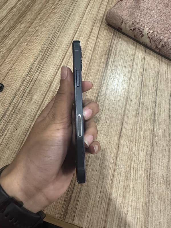 IPHONE 12 NON PTA 64 GB FU MIDNIGHT BLACK 4