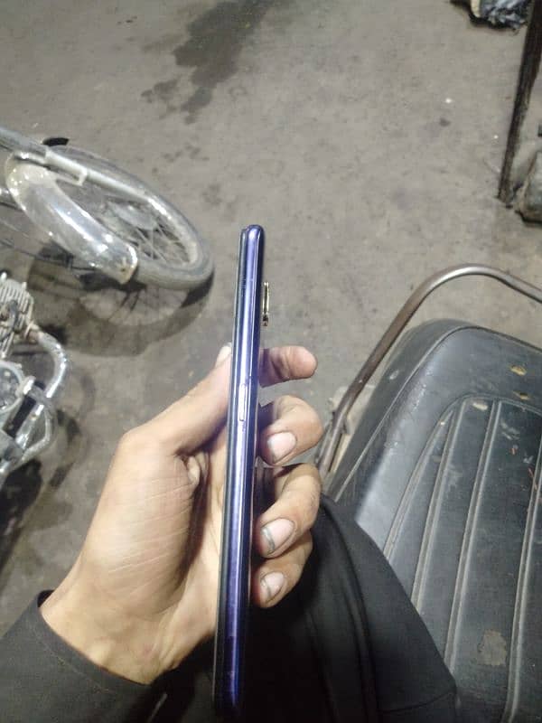 oppo f11 3