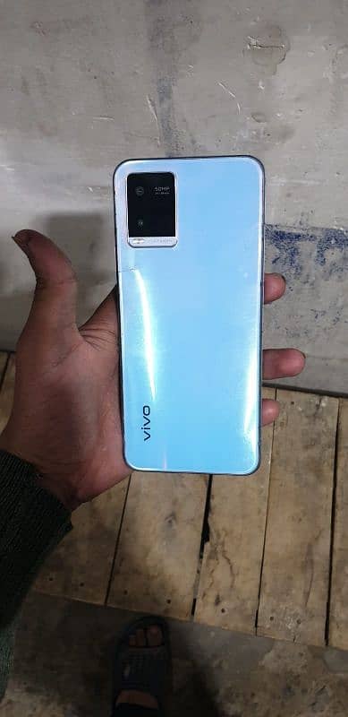 vivo y21 4/64 with box 1