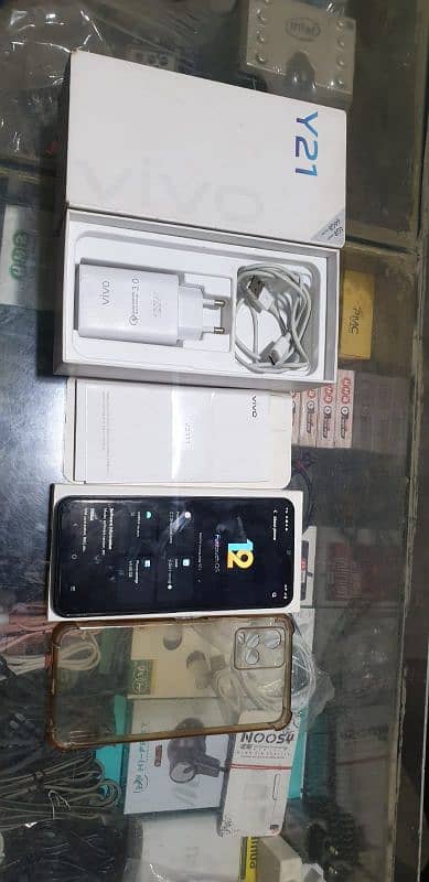 vivo y21 4/64 with box 5