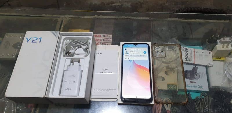 vivo y21 4/64 with box 7