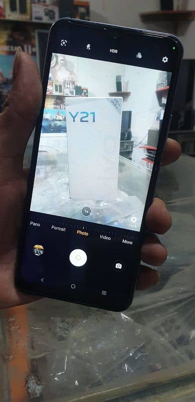 vivo y21 4/64 with box 11