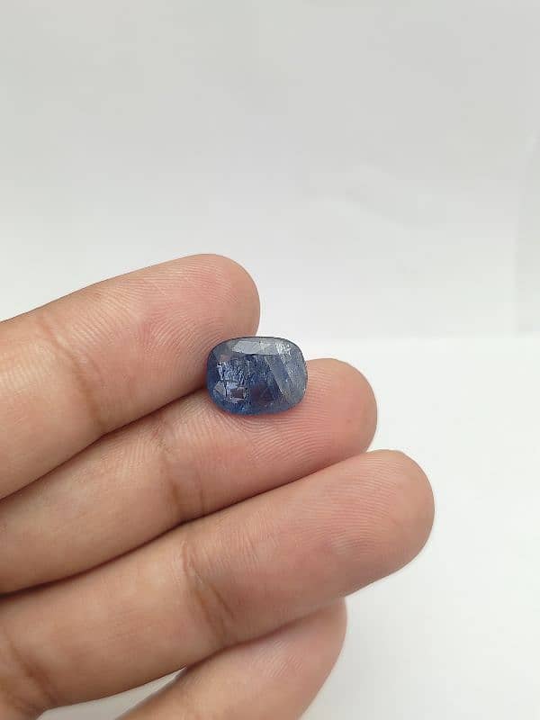 Natural Blue Sapphire Stone 3