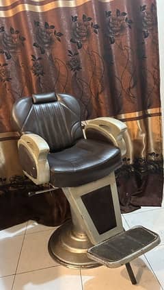 Salon Chair