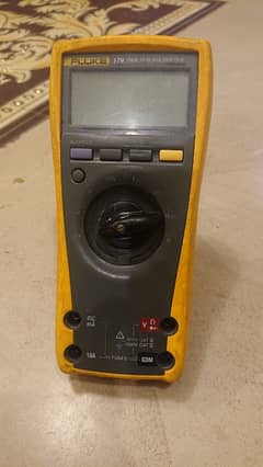 Fluke 179 multimeter