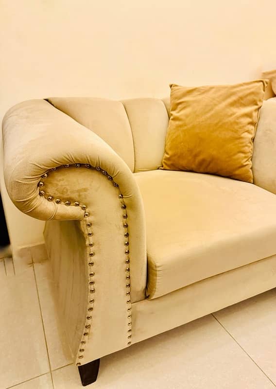 7 Seater sofa set new condition | 1