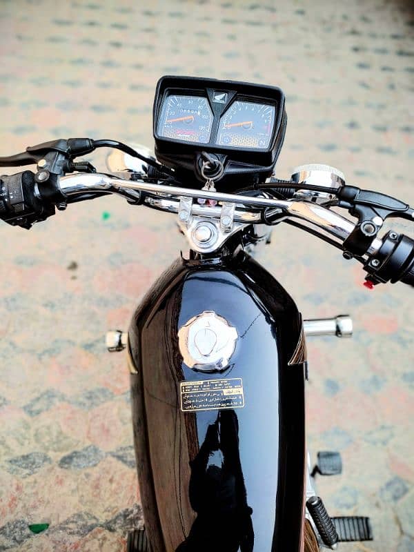 Honda 125 self start golden edition 2024 2