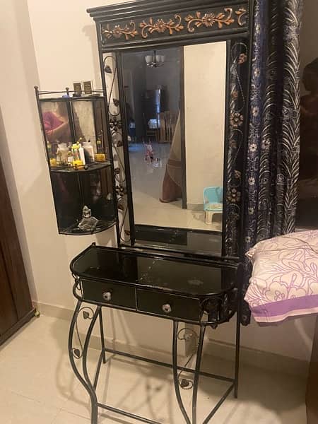 dressing table and iron stand 3