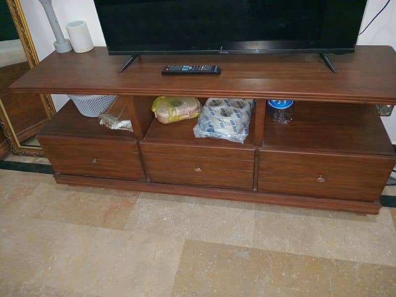 TV console 1