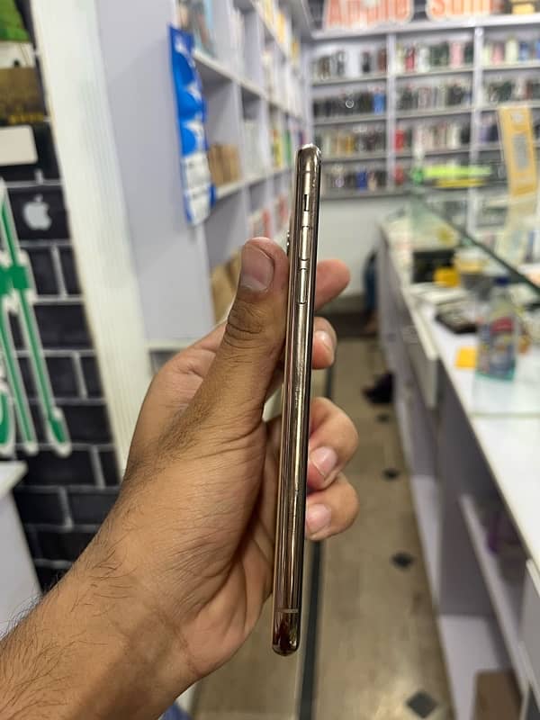 iphone 11 pro max pta approved 4