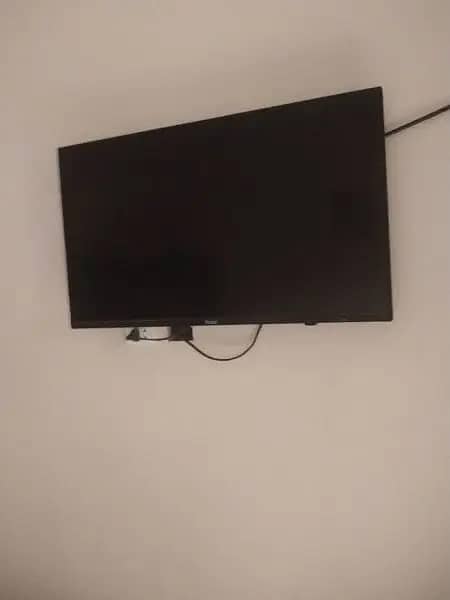 Haier LCD 32" All working in good condition 0304,546,4546 0