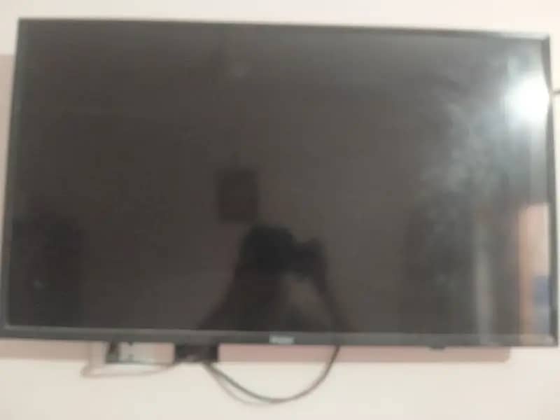 Haier LCD 32" All working in good condition 0304,546,4546 2