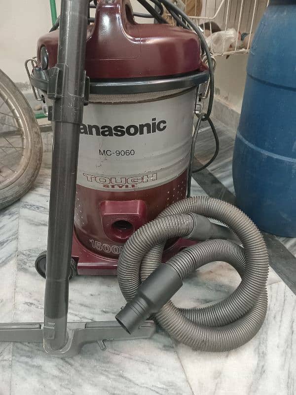 Panasonic Vacuum Cleaner 2