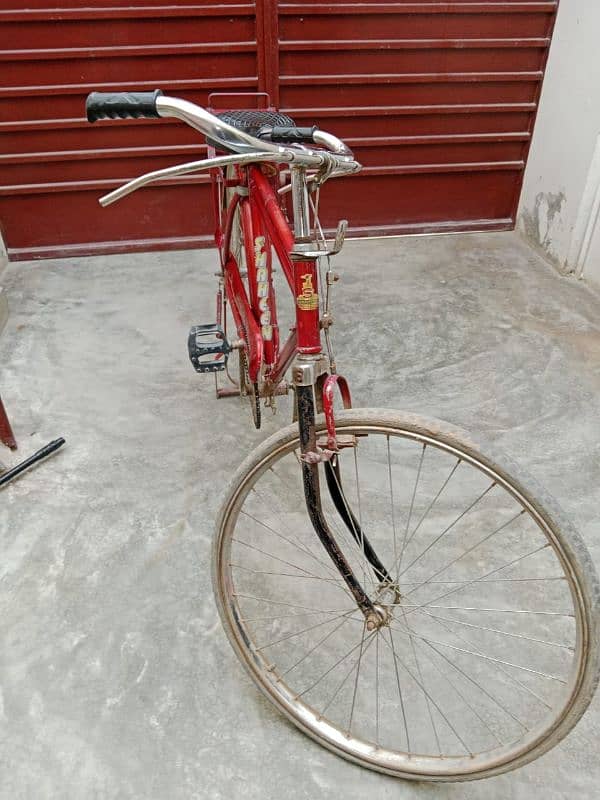 22 ka cycle red colour condition 6 months used 5