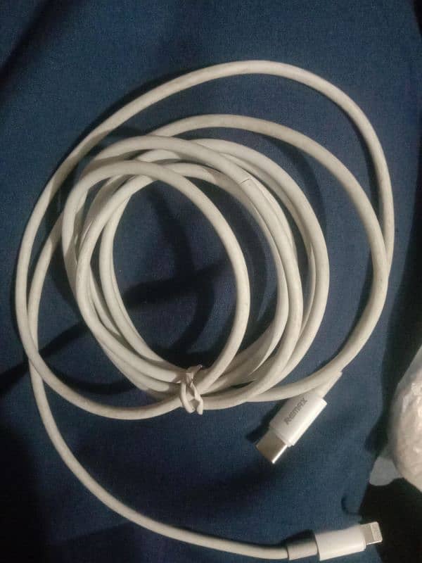 iphone 12 charger 0