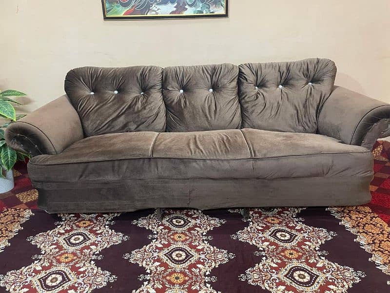 Brown sofa set 7 seaters 10/10 Condition 5 months used 1