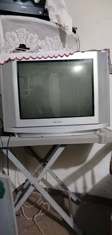 Salee old tv 0