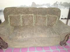 poshish sofa set 4 sale with a great wood work