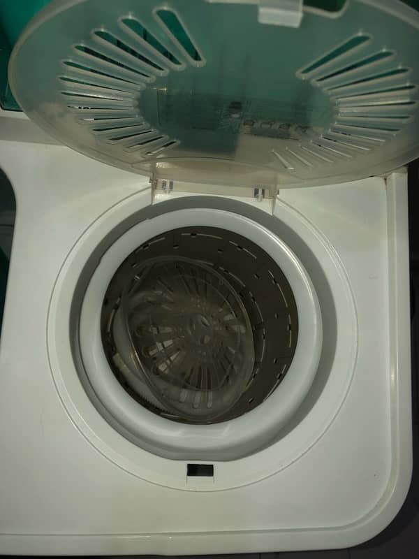 haier semi automatic washing machine 8.0kg 3