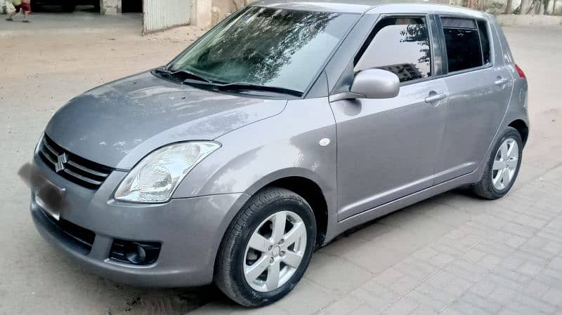 Suzuki Swift 2016 low mileage single handed car 1