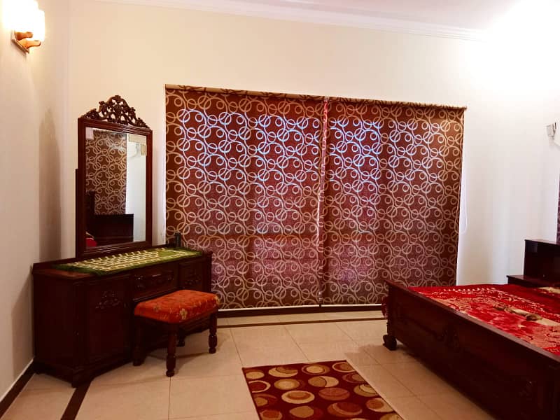 30 Marla fully furnished house green lawn phase 5 bahria town Rawalpindi 15