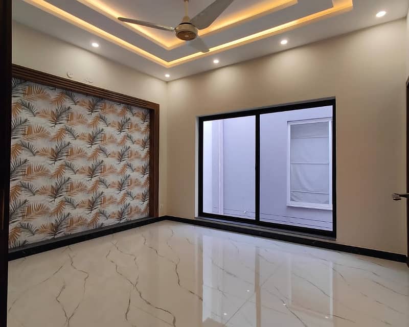 5 Marla luxury House Available For Sale In DHA 9 town Lahore 8