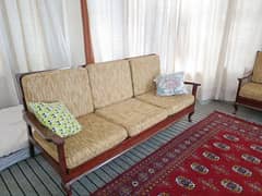 5 seater sofa set shesham wood, prime quality.