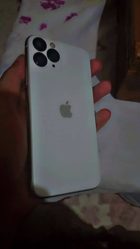 I phone x convert to I phone 11pro All okay true tone or face idd off 4