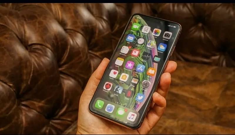 Iphone XS MAX Gold Dual Sim Official PTA Approved 256GB 10/10 3