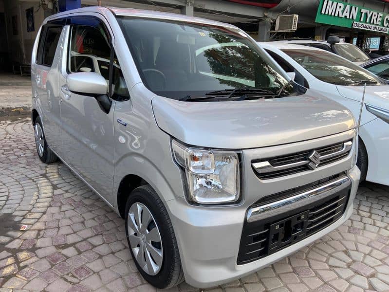 Suzuki WagonR Hybrid 2022/24 0