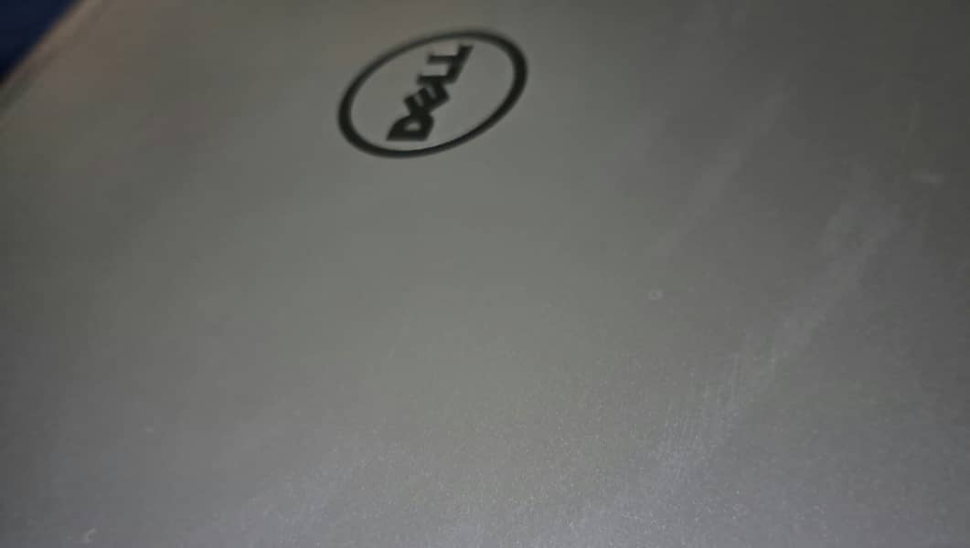 Dell Laptop 0