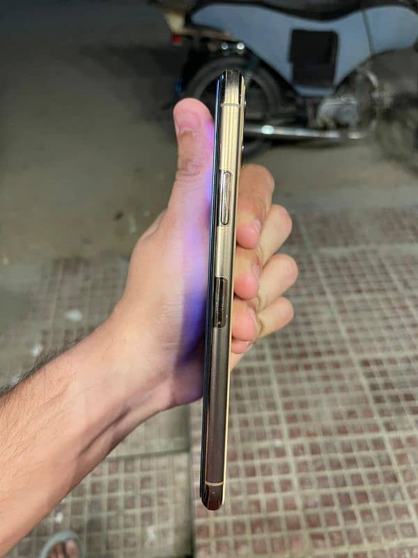 Iphone 11 Pro Max Non PTA 2