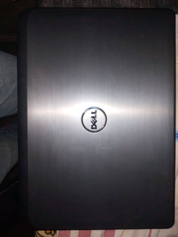 laptop  Dell i3 4 generation 2