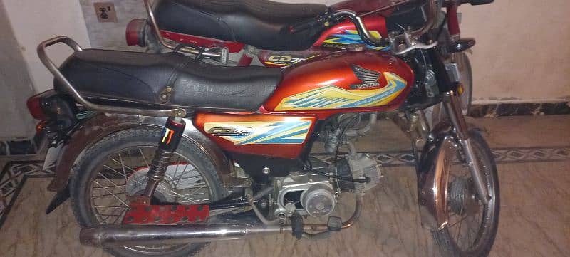 Urgent sale Metro moter Bike 70cc in Lahore 1