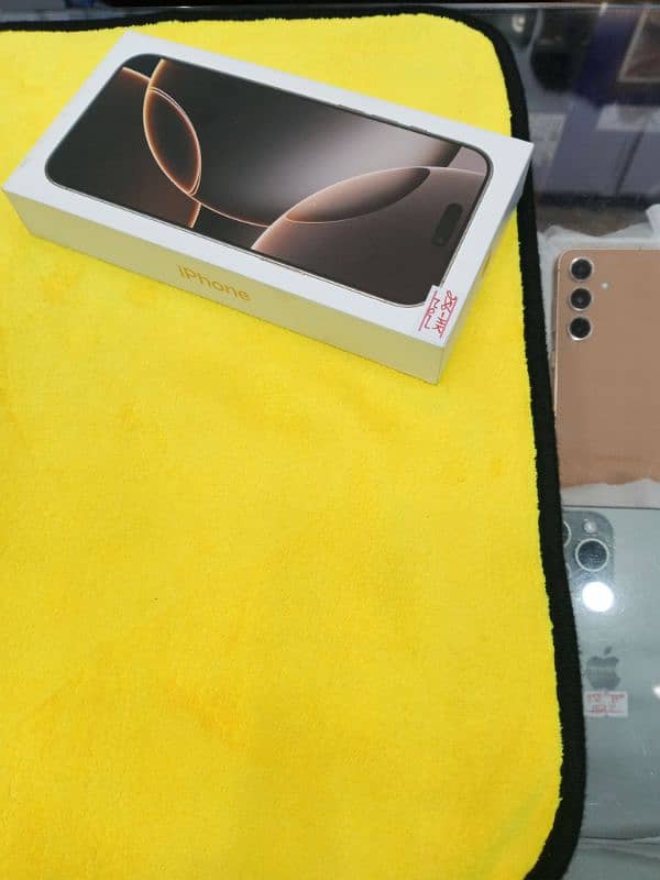 i Phone 8plus, 11,12,13,14,15 pro max on instalment Whatsap 3267157891 6