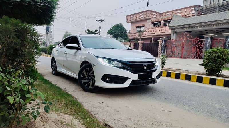 Honda Civic VTi Oriel 2019 UG Navigation 1