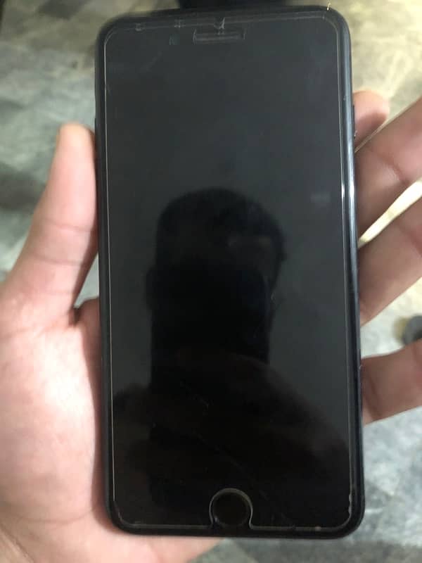 7 plus(apple) 128gb PTA 3