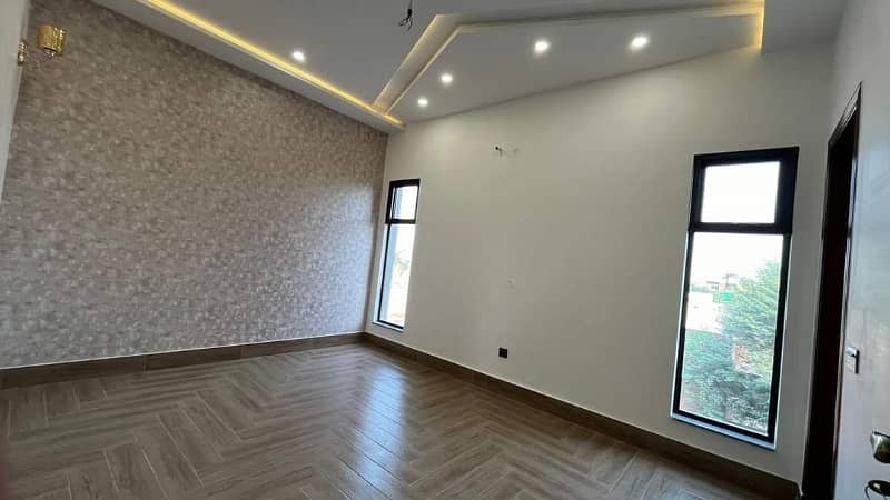 10 MARLA HOUSE FOR SALE IN FAZAIA HOUSING SCHEME TARNOL. 18