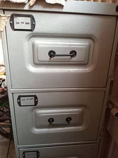 I'm selling my three cabinet locker