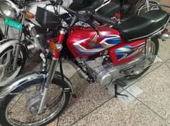 Honda 125 model 22 lush condition 10/10 one hand used