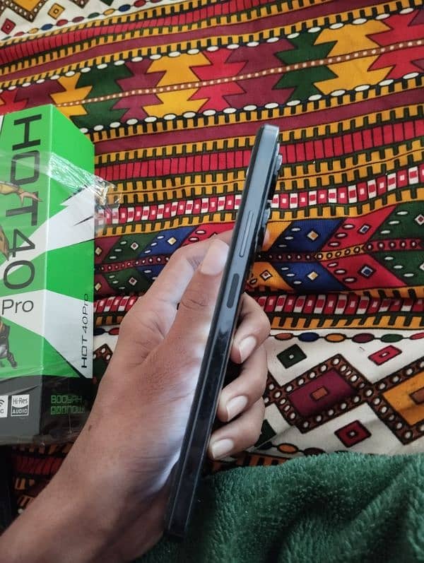 INFINIX HOT 40 PRO 3