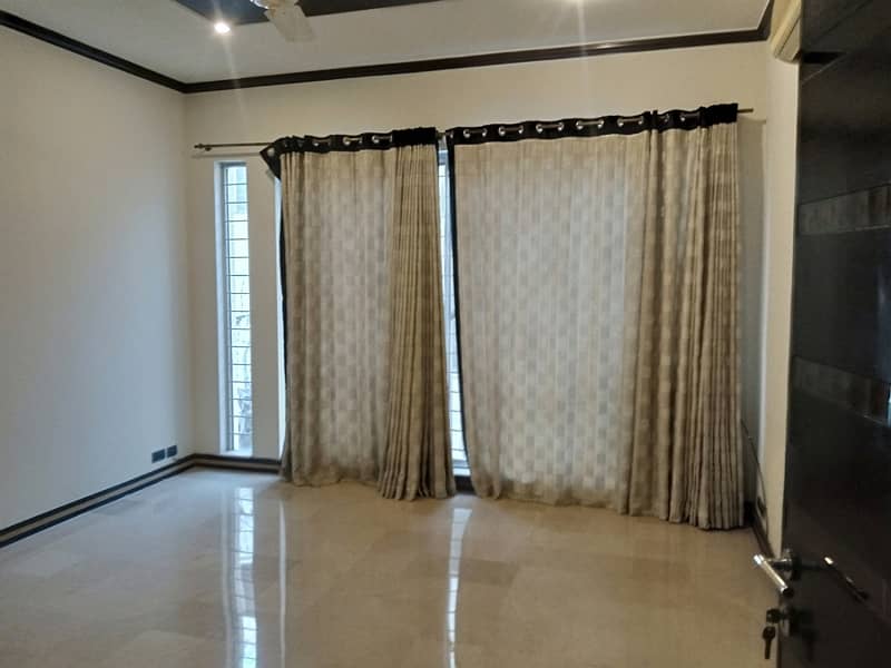 1Kanal Beautiful House Available For Sale DHA Phase 4 21