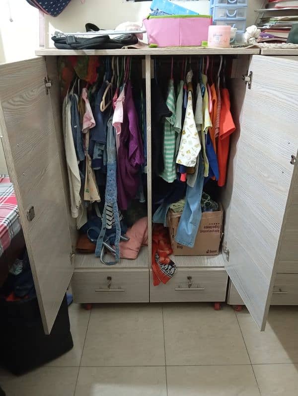 KIDS wardrobe/ cupboards 1