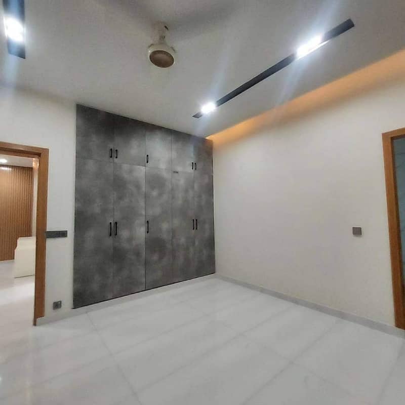 8 MARLA HOUSE FOR RENT IN F-17 ISLAMABAD. 2