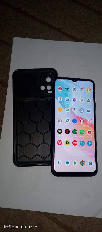 Vivo y33s 7