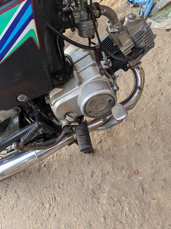 Motorcycle Selling CD 70 2018 model 1