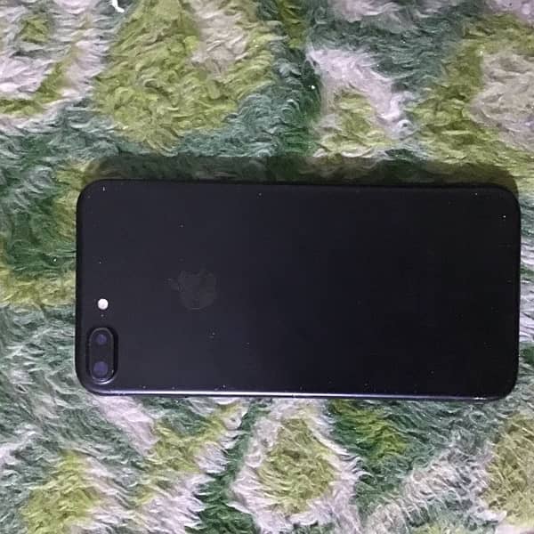 IPHONE 7 plus 128 gb pta approved price is negotiable urgent sale 1