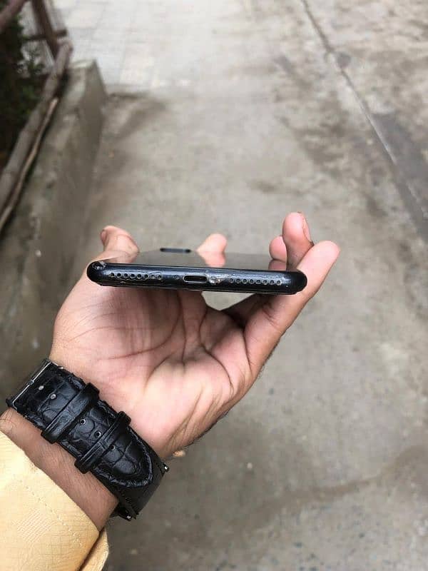 iphone 7 plus PTA 2