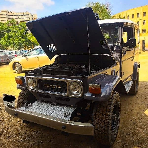 Toyota Land Cruiser 1979 with 2LT Diesel Turbo Engine 2